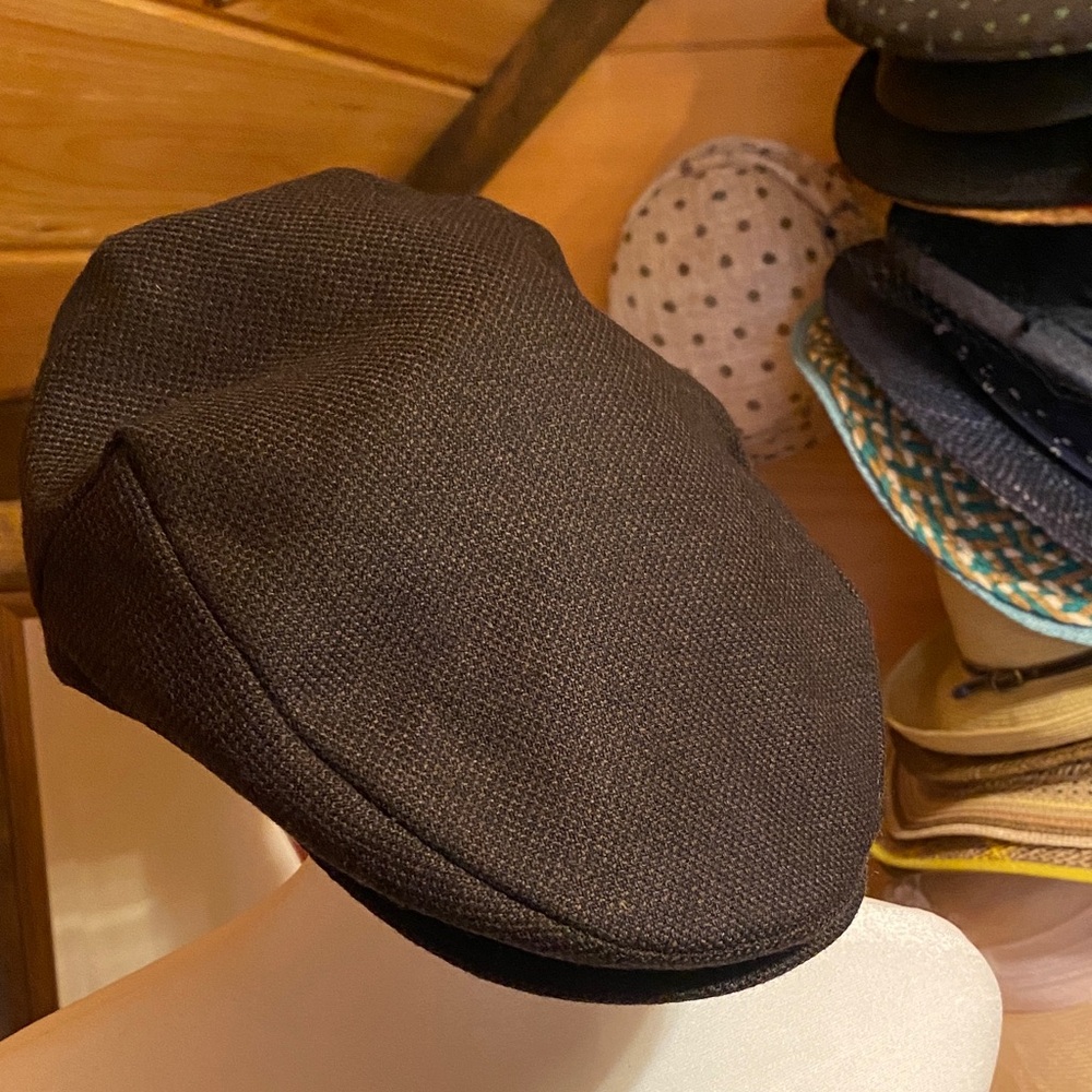 NWOT Scala Charcoal Wool blend Flat Cap